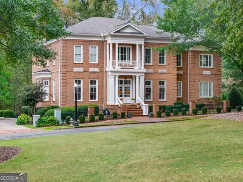 3156 E Addison Dr, Alpharetta, GA 30022