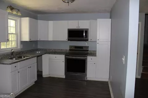 Kitchen - 163 Terri Rd, Lagrange, GA 30240 photo 1 of 1