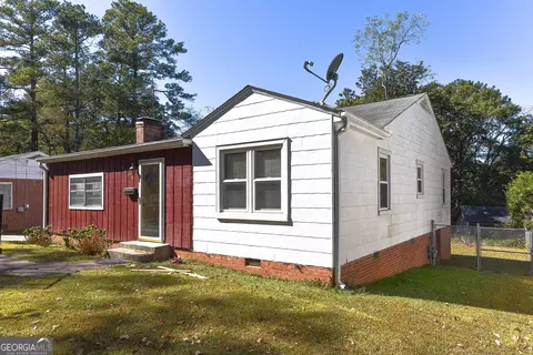 3049 Cloverhurst Dr, East Point, GA 30344