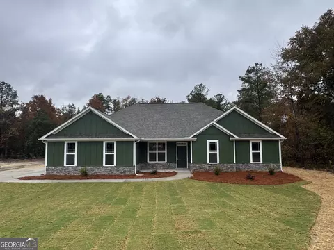 161 Country World Dr, Macon, GA 31211