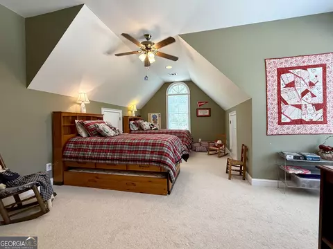 Bedroom - 264 River Fields Dr, Clarkesville, GA 30523 photo 6 of 7