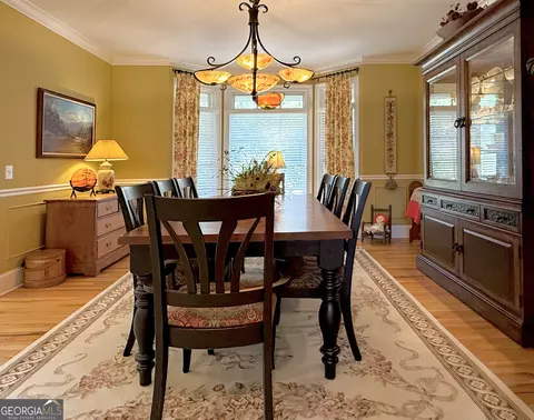 Dining - 264 River Fields Dr, Clarkesville, GA 30523 photo 2 of 3
