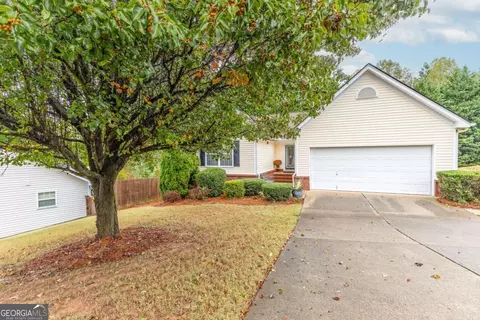 399 Burts Crossing Dr, Dawsonville, GA 30534