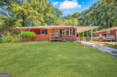 679 Bolton Rd NW, Atlanta, GA 30331