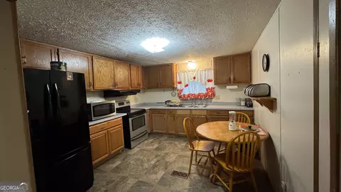 Kitchen - 4010 Fairhaven Dr, Collins, GA 30421 photo 1 of 1