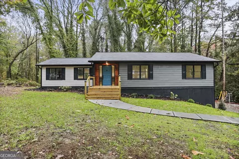 492 Teague Dr NW, Kennesaw, GA 30152
