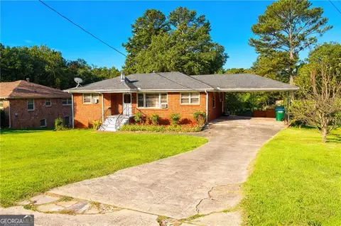 3802 Chatham Dr, Atlanta, GA 30340
