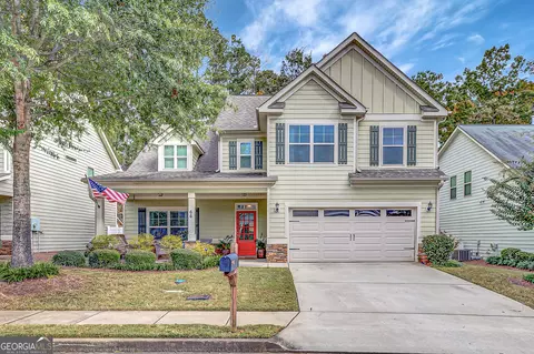 66 Seabiscuit Ct, Newnan, GA 30263
