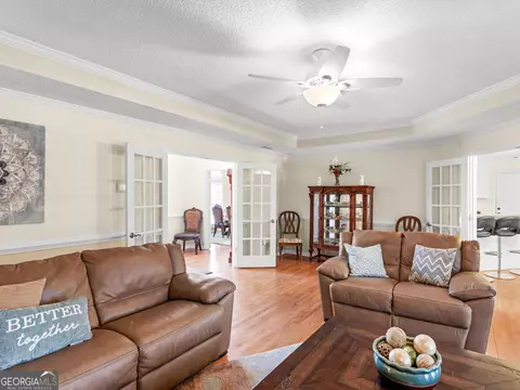 Living - 200 Magnolia Ct, Mcdonough, GA 30252 photo 2 of 5