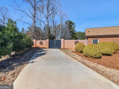 Exterior - 200 Magnolia Ct, Mcdonough, GA 30252 photo 24 of 26