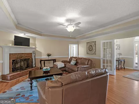 Living - 200 Magnolia Ct, Mcdonough, GA 30252 photo 4 of 5