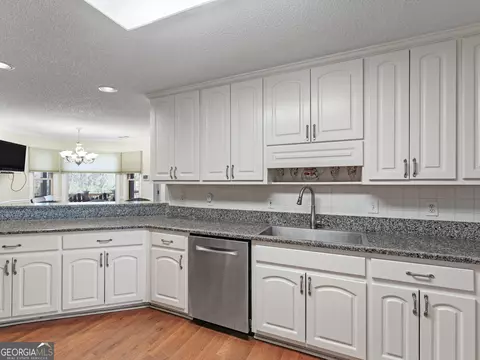 Kitchen - 200 Magnolia Ct, Mcdonough, GA 30252 photo 2 of 6