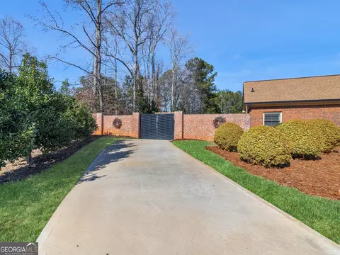 Exterior - 200 Magnolia Ct, Mcdonough, GA 30252 photo 23 of 26