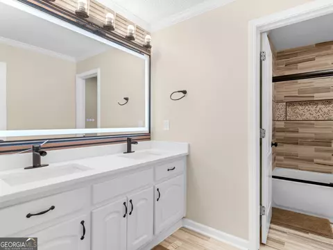Bath - 200 Magnolia Ct, Mcdonough, GA 30252 photo 5 of 7