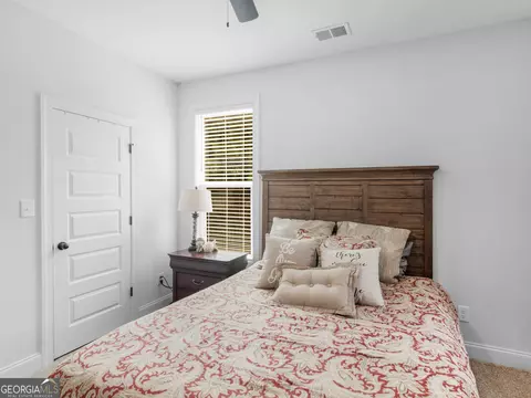 Bedroom - 352 Thunderbolt Ln, Williamson, GA 30292 photo 1 of 2