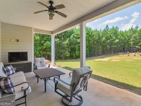 Exterior - 352 Thunderbolt Ln, Williamson, GA 30292 photo 2 of 5