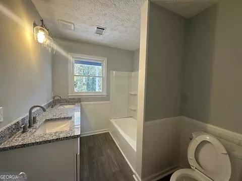 Bath - 198 Hickory Ave, Demorest, GA 30535 photo 1 of 7