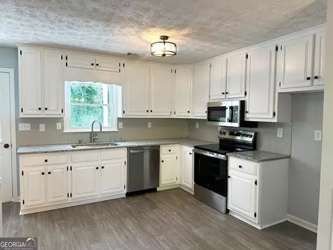 Kitchen - 198 Hickory Ave, Demorest, GA 30535 photo 1 of 3