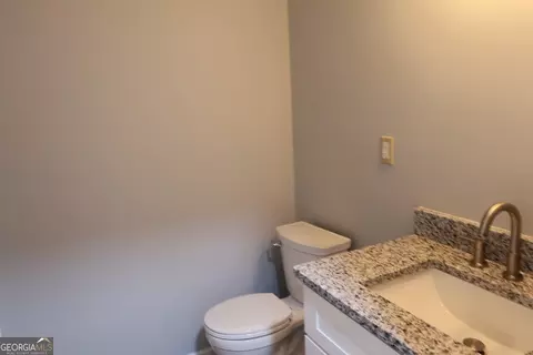 Bath - 198 Hickory Ave, Demorest, GA 30535 photo 6 of 7