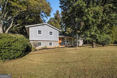 1608 Cooledge Rd, Tucker, GA 30084