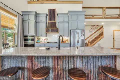 Kitchen - 239 Walters Rd, Barnesville, GA 30204 photo 4 of 10