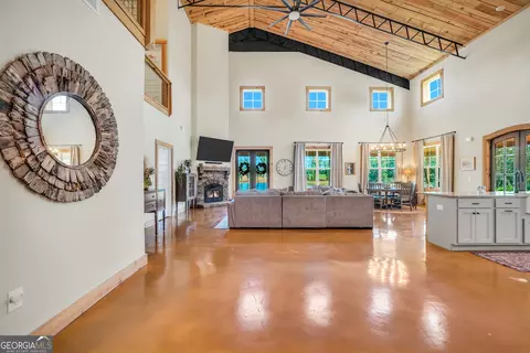 Entry Way - 239 Walters Rd, Barnesville, GA 30204 photo 8 of 9