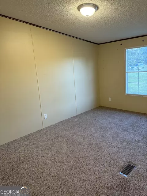Bedroom - 412 Pullen Ln, Dublin, GA 31021 photo 2 of 5