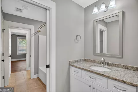 Bath - 114 Millridge Dr, Lagrange, GA 30240 photo 8 of 8