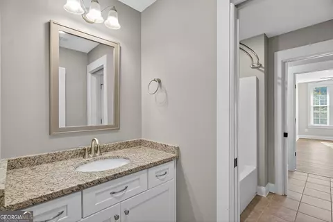 Bath - 114 Millridge Dr, Lagrange, GA 30240 photo 6 of 8