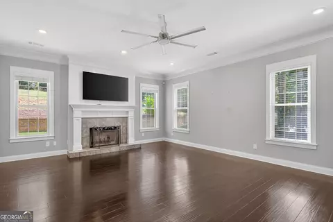 Living - 114 Millridge Dr, Lagrange, GA 30240 photo 4 of 5
