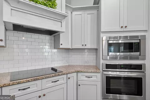 Kitchen - 114 Millridge Dr, Lagrange, GA 30240 photo 3 of 5
