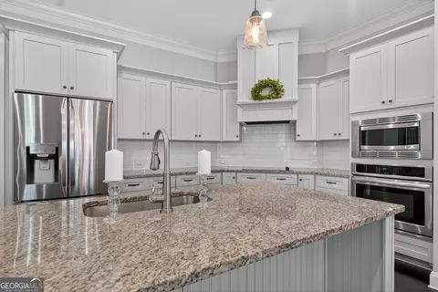 Kitchen - 114 Millridge Dr, Lagrange, GA 30240 photo 5 of 5