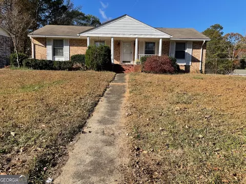 6099 Winview Dr, Forest Park, GA 30297