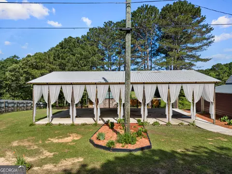 Exterior - 894 Lake Circle Rd, Buchanan, GA 30113 photo 5 of 6