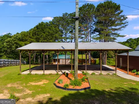 Exterior - 894 Lake Circle Rd, Buchanan, GA 30113 photo 6 of 6