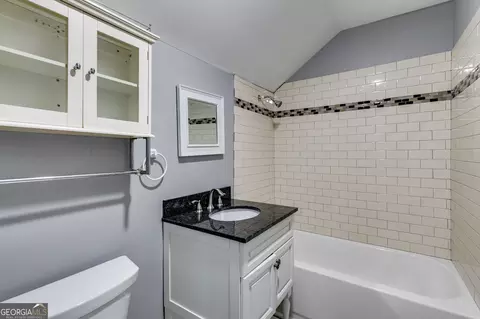 Bath - 894 Lake Circle Rd, Buchanan, GA 30113 photo 5 of 5