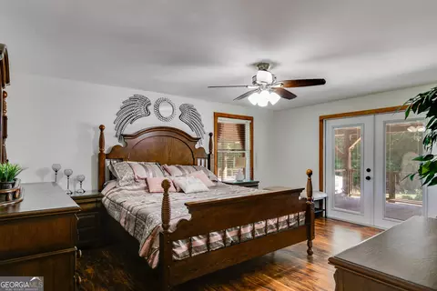 Bedroom - 894 Lake Circle Rd, Buchanan, GA 30113 photo 2 of 4