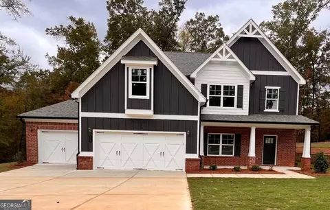 899 Rocky Springs Dr, Jefferson, GA 30549