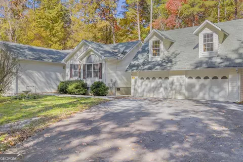126 Stonewall Estates Dr, Tiger, GA 30576
