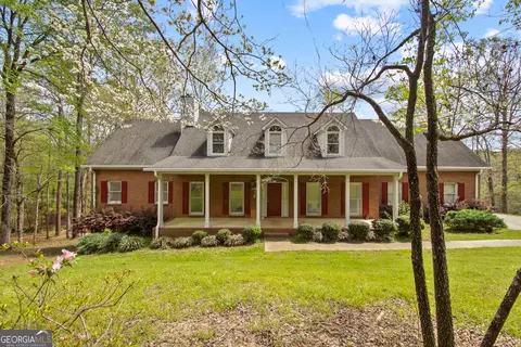 125 Tumbling Shoals Dr, Gray, GA 31032