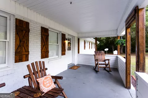 1585 Flat Rock Rd, Covington, GA 30014 photo 3