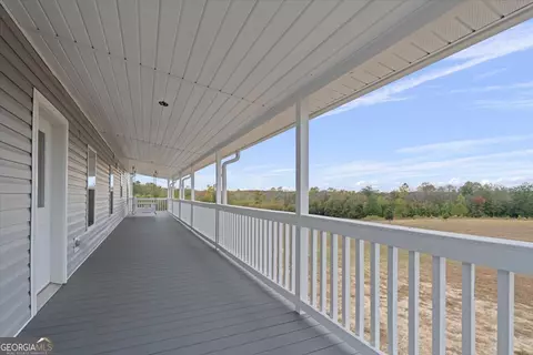 Exterior - 635 Snow Granade Rd, Gordon, GA 31031 photo 2 of 9