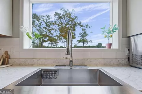 Kitchen - 635 Snow Granade Rd, Gordon, GA 31031 photo 4 of 4