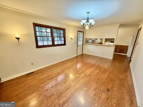 Living - 596 Kay St, Jackson, GA 30233 photo 5 of 7