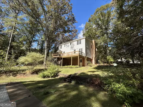 Exterior - 104 Spring Valley Dr, Lagrange, GA 30240 photo 7 of 19