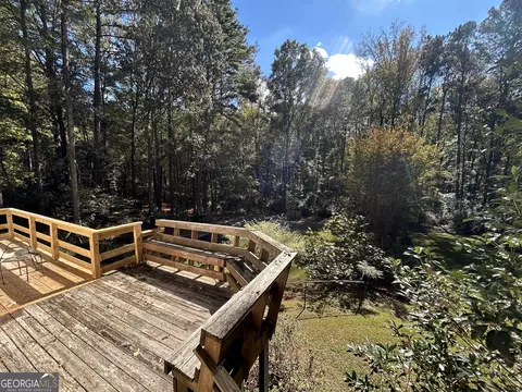 Exterior - 104 Spring Valley Dr, Lagrange, GA 30240 photo 13 of 19