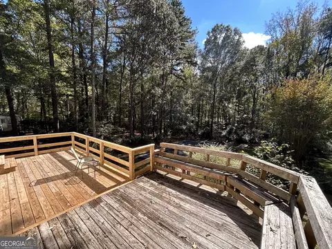 Exterior - 104 Spring Valley Dr, Lagrange, GA 30240 photo 14 of 19