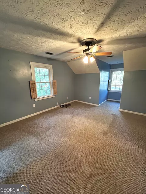 Bedroom - 104 Spring Valley Dr, Lagrange, GA 30240 photo 2 of 10