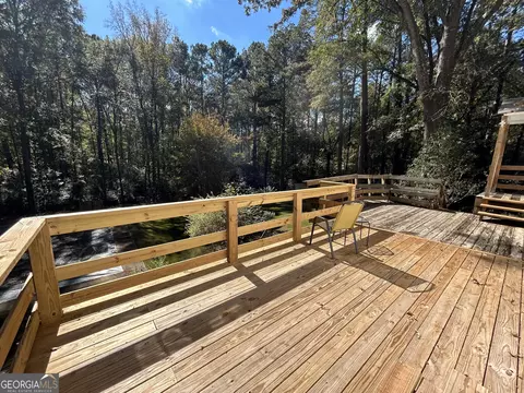 Exterior - 104 Spring Valley Dr, Lagrange, GA 30240 photo 15 of 19