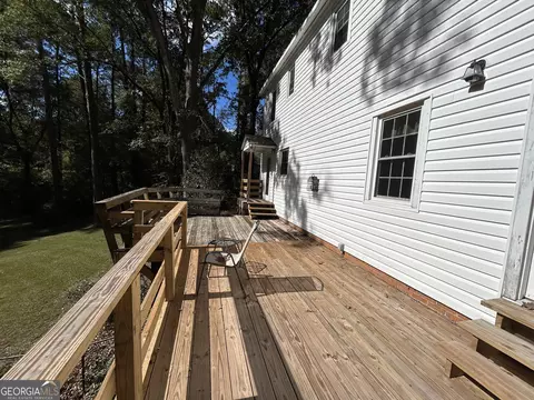 Exterior - 104 Spring Valley Dr, Lagrange, GA 30240 photo 17 of 19